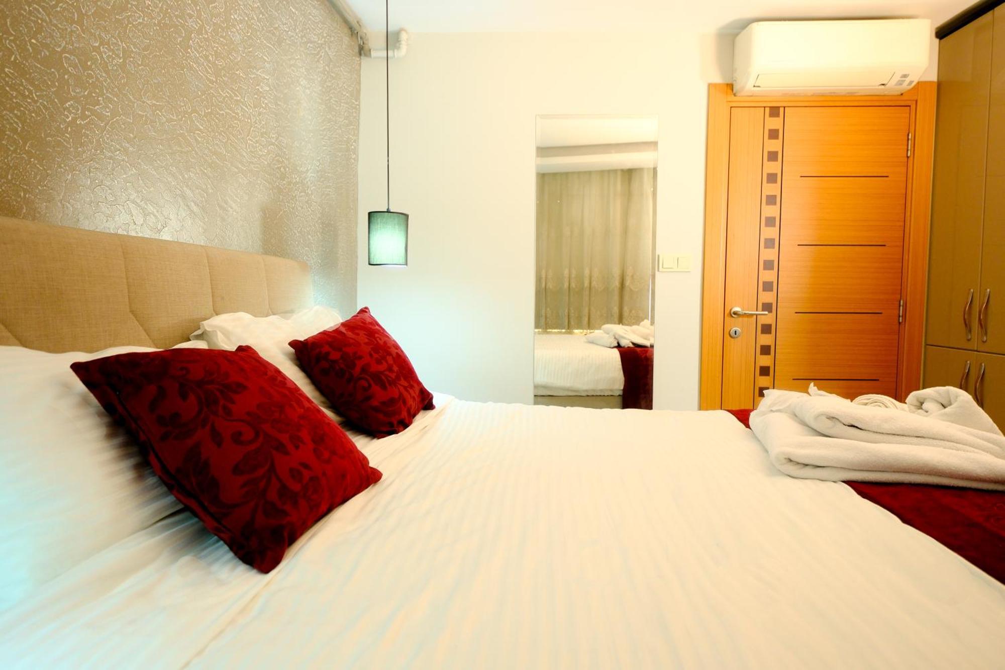 Taksim Celebi Suites Istanbul Exteriör bild